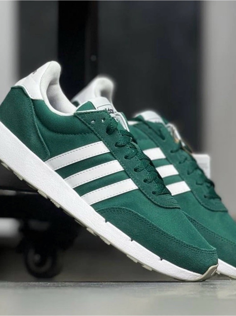 Adidas Run 60s 2.0 Green White Men’s 11.5 New Damaged Box